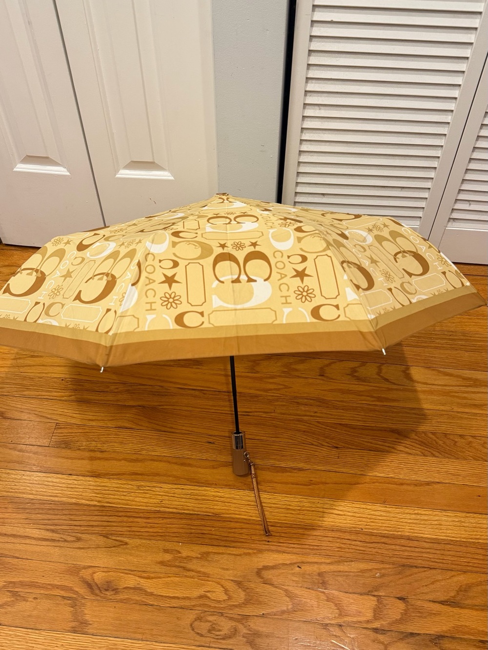 Vintage 2008 Coach Sketch Signature Umbrella Gold Khaki Op Art Logo Y2K